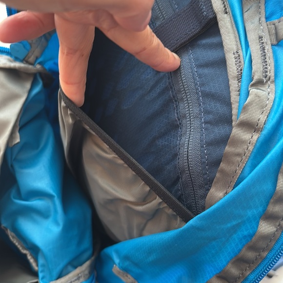 The North Face hiking camping backpacking backpack The North Face woman’s S/M - Picture 9 of 16